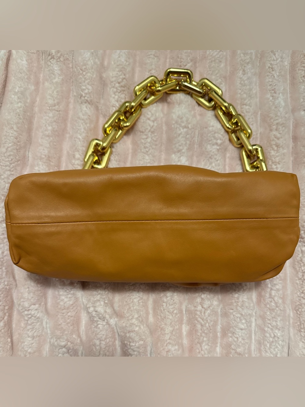 Bottega Veneta The Pouch calfskin leather chain handbag with COA - Picture 9 of 9